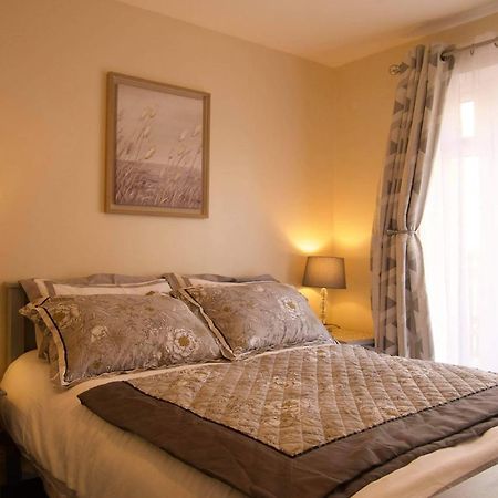 York City Centre, Recently Renovated 2 Bedroom Flat Экстерьер фото