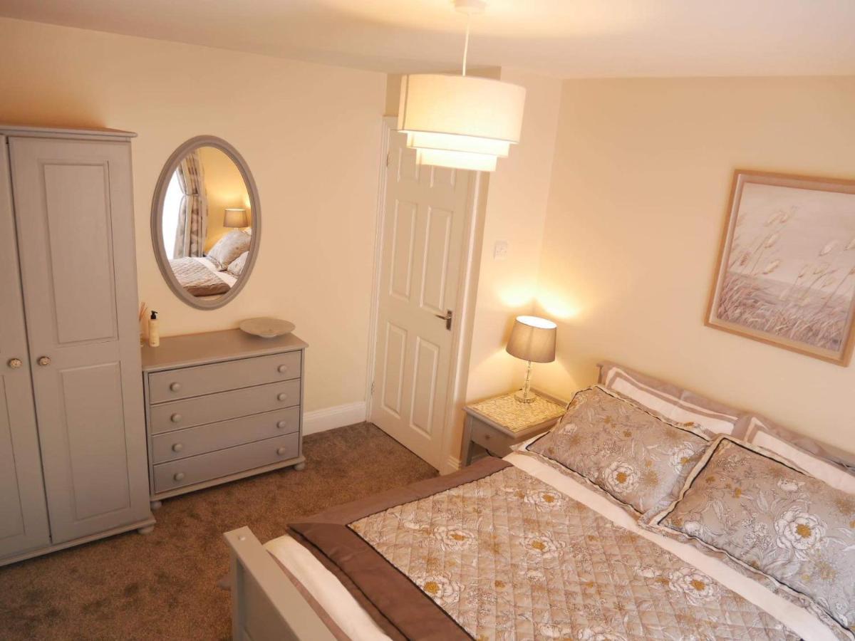 York City Centre, Recently Renovated 2 Bedroom Flat Экстерьер фото