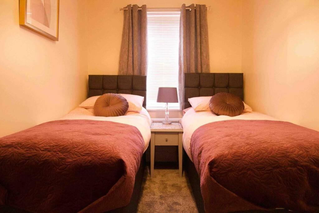 York City Centre, Recently Renovated 2 Bedroom Flat Экстерьер фото