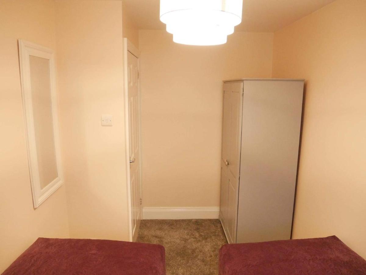York City Centre, Recently Renovated 2 Bedroom Flat Экстерьер фото